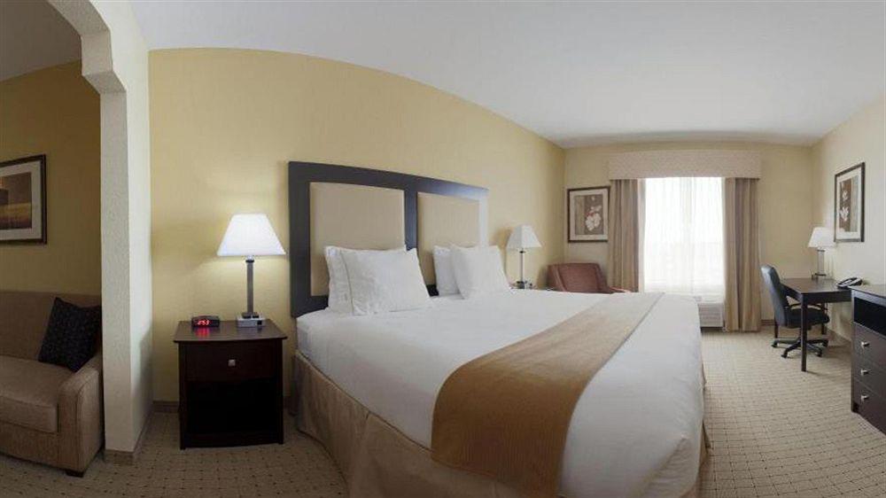 Holiday Inn Express Georgetown By Ihg Exterior photo