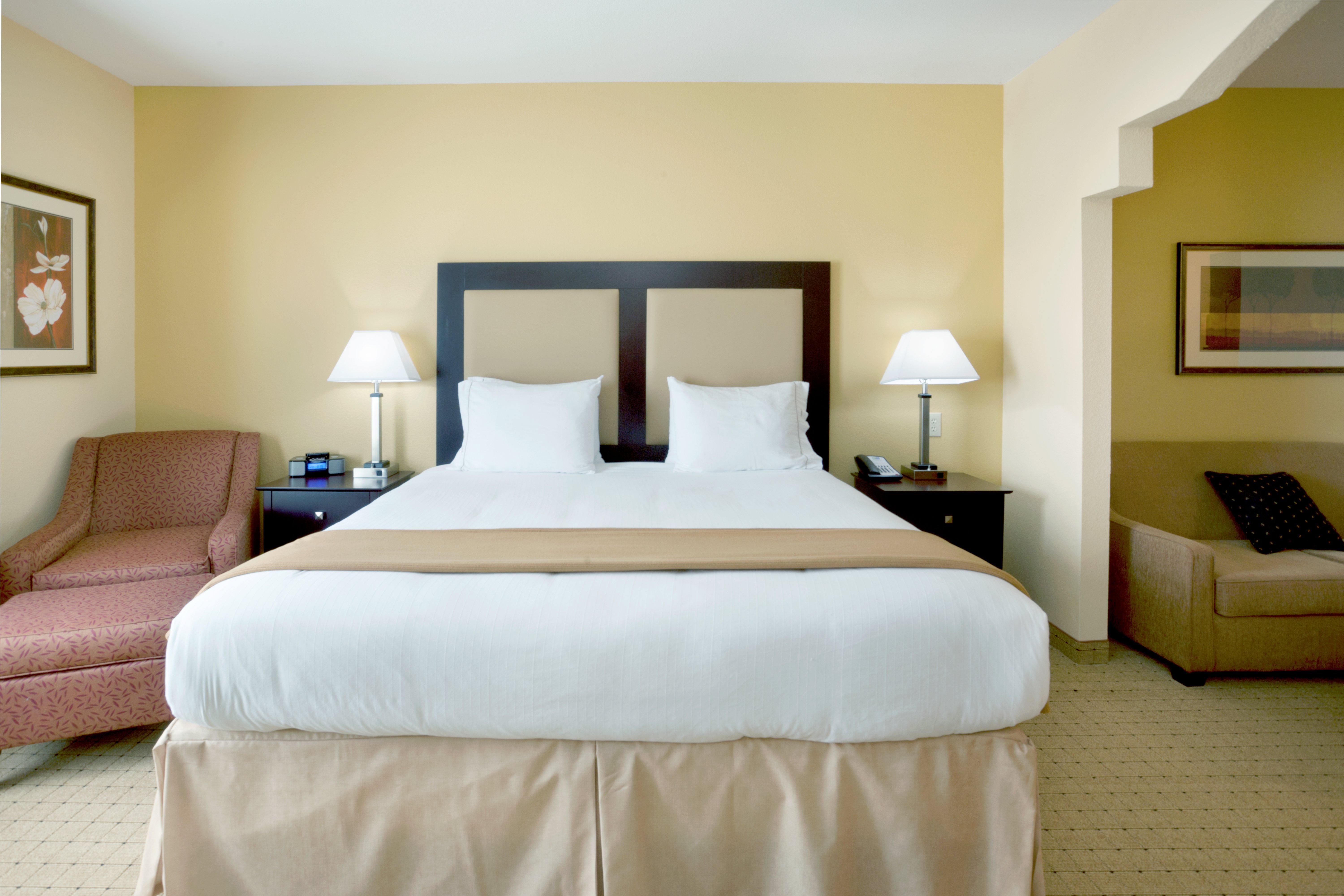Holiday Inn Express Georgetown By Ihg Exterior photo