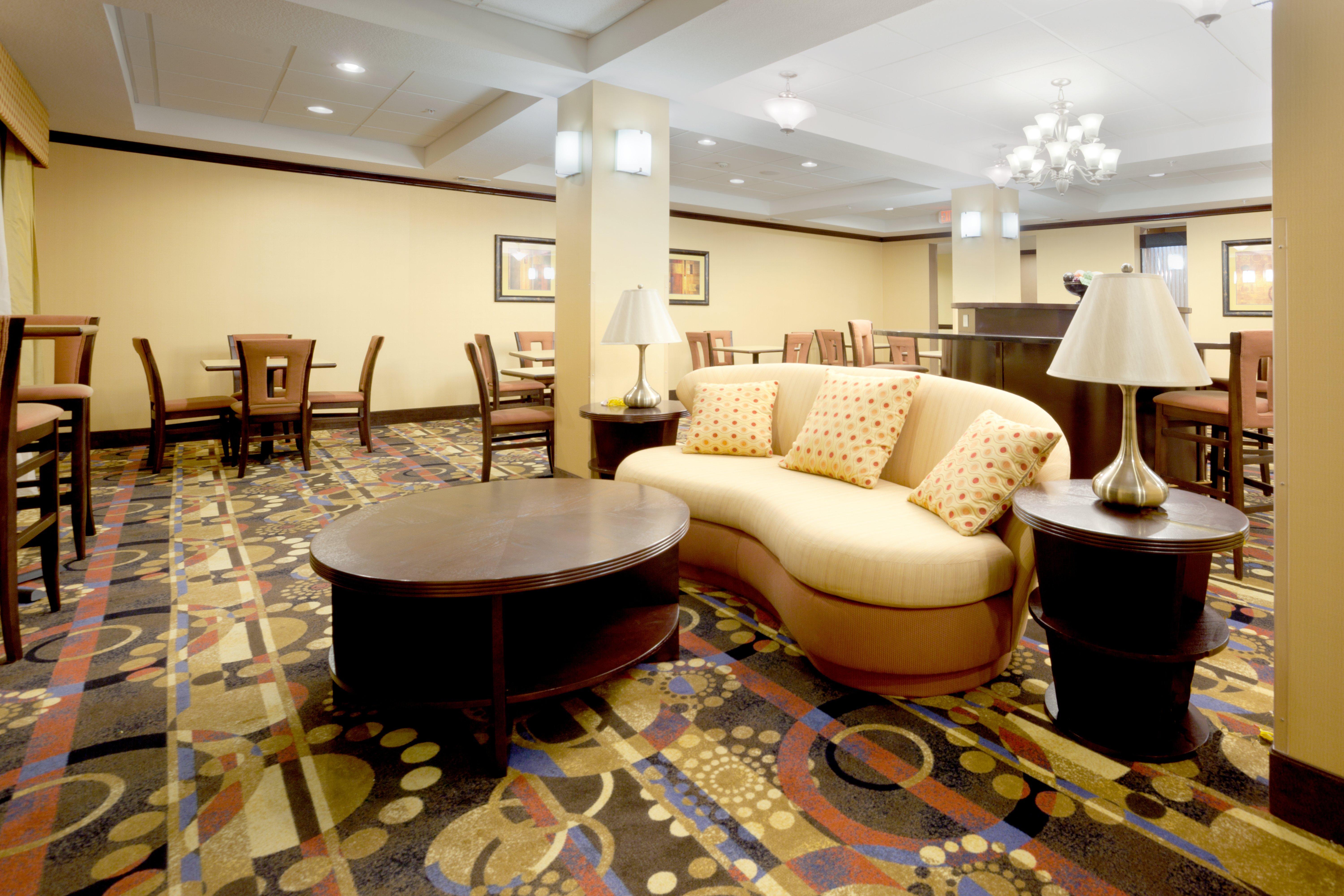 Holiday Inn Express Georgetown By Ihg Exterior photo