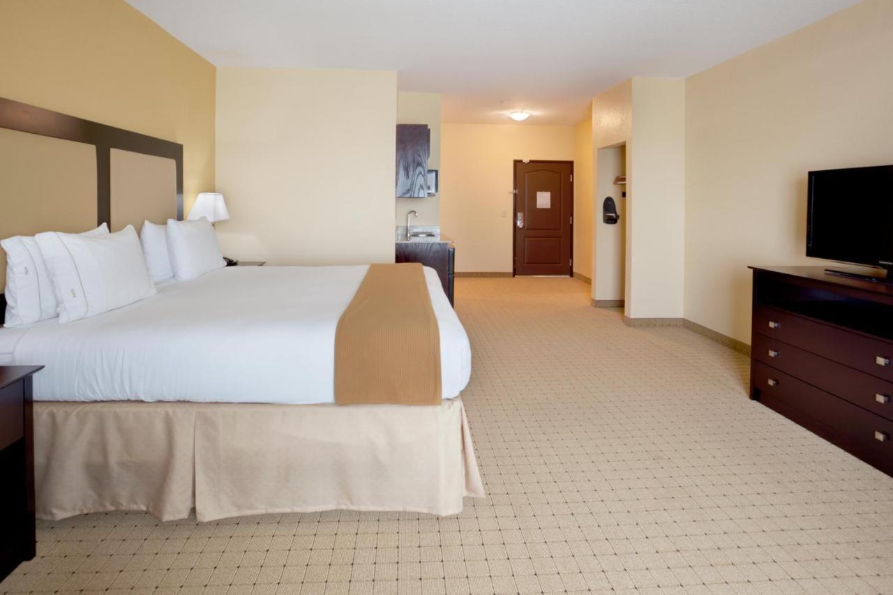 Holiday Inn Express Georgetown By Ihg Exterior photo